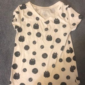 Black and white princess kitty shirt size 10